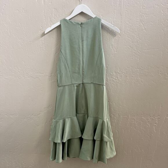 Ieena Mac Duggal $258 Pistachio Green Ruffled Sleeveless Jewel Neck Dress - Picture 4 of 6